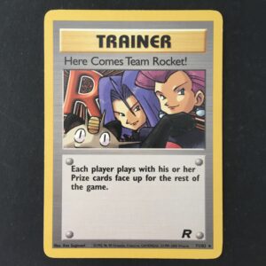 CARTA POKEMON HERE COMES TEAM ROCKET! TRAINER